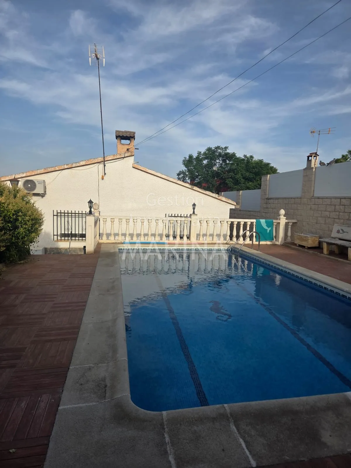 Chalet con piscina en El Viso de San Juan